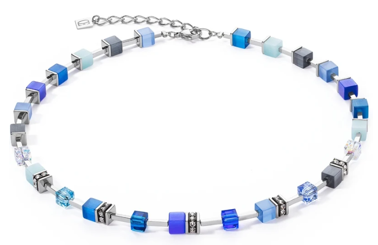 Dit is een collier van het merk Coeur de Lion gemaakt voor dames.